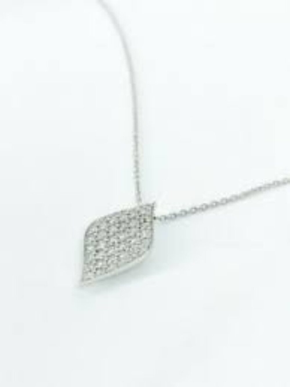 Roberto Coin 18kt white gold diamond pointed-leaf pendant